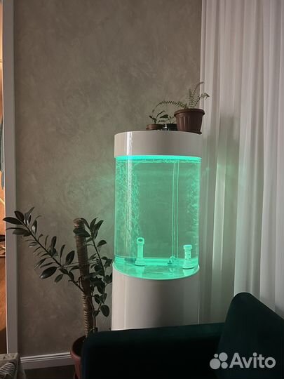 Аквариум с тумбой цилиндрический