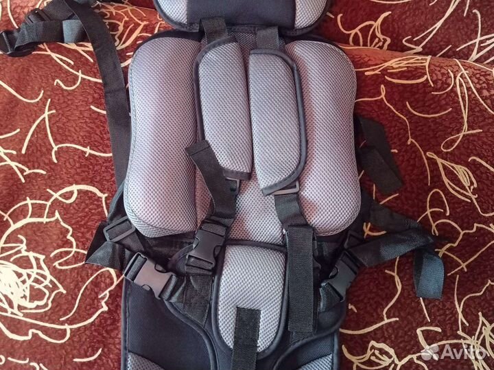 Бескаркасное автокресло