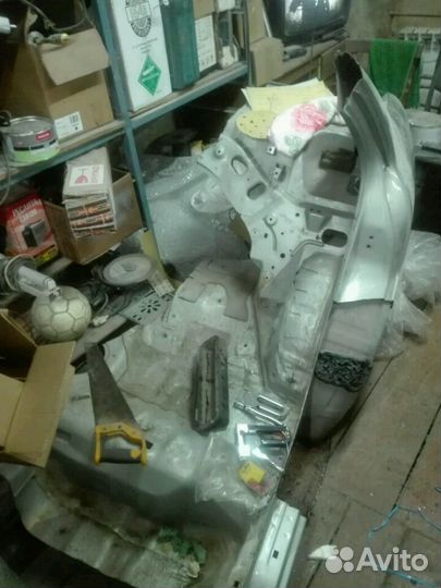 Заднее левое крыло на Нисан Альмера Классик