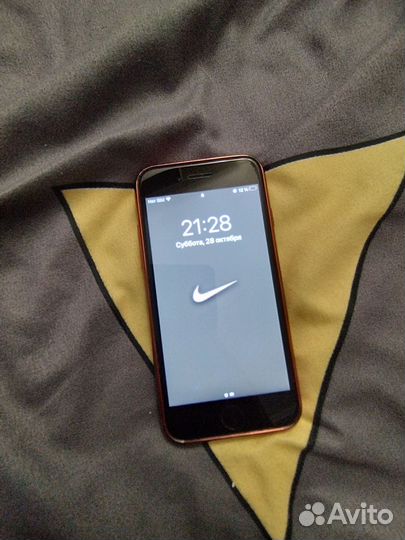 iPhone 7, 32 ГБ
