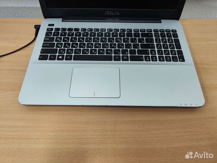 Мощный Asus i3/FullHD/ssd