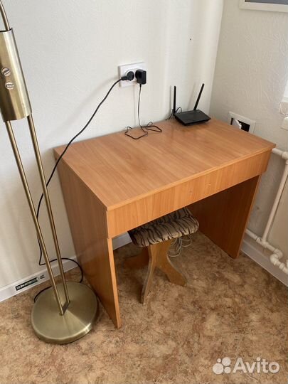 Стол и тумба