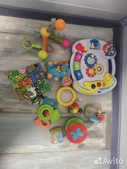 Игрушки для малышей пакетом