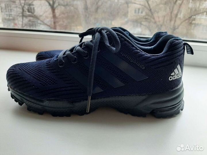 Кроссовки adidas новые