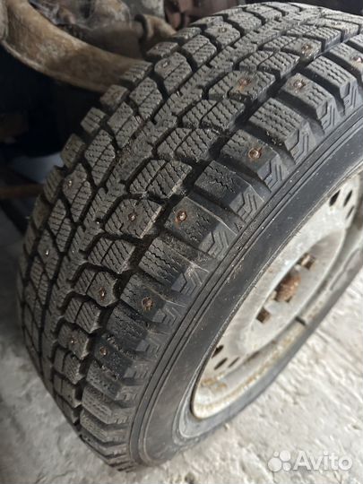 Dunlop SP Winter Ice 01 195/65 R15 95H