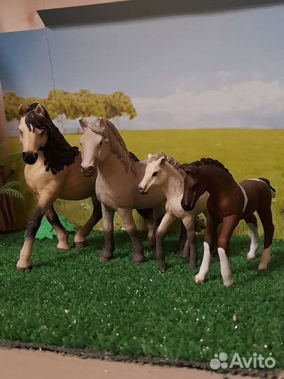Фигурки лошадей schleich, шляйх