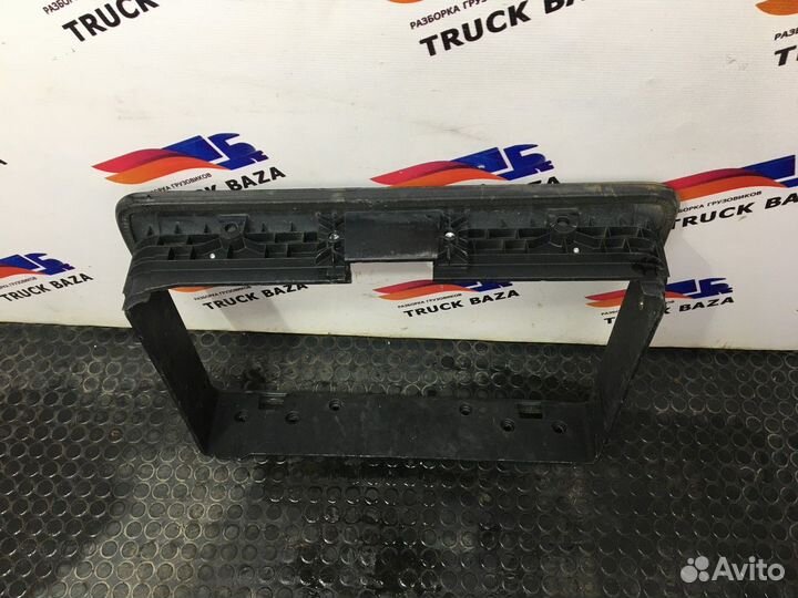 Рамка люка вещевого ящика левая Scania 5-series