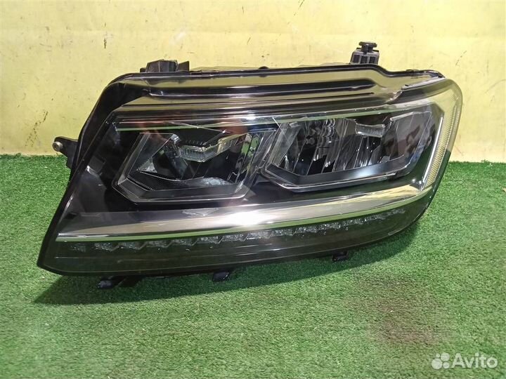 Фара левая Volkswagen Tiguan Mk2 2016