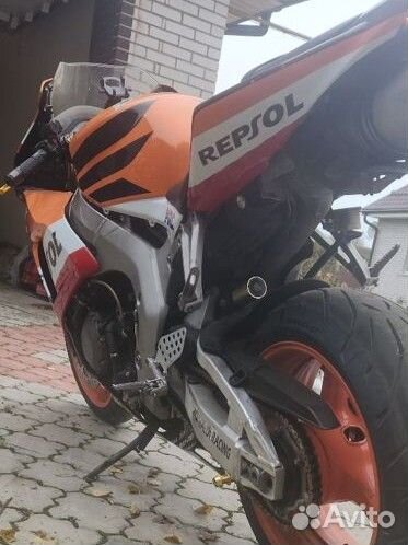 Супер спорт Honda cbr 1000 rr