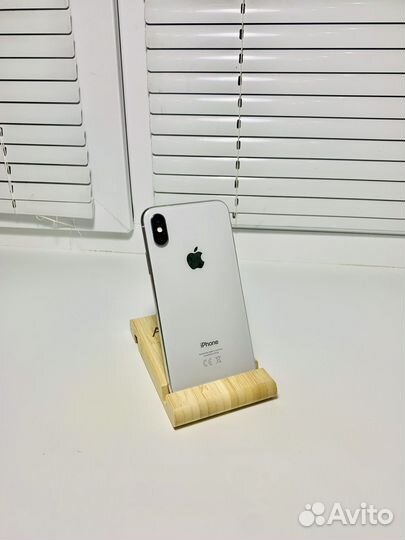 iPhone X, 64 ГБ