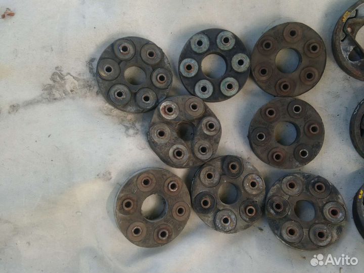 Эластичная муфта на Мерседес W123