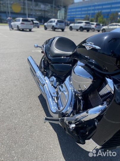 Suzuki boulevard m109r, intruder, VZR1800R