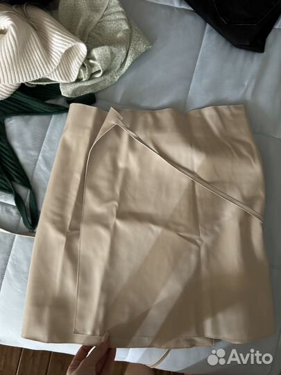 Кожаная юбка voishe молочная