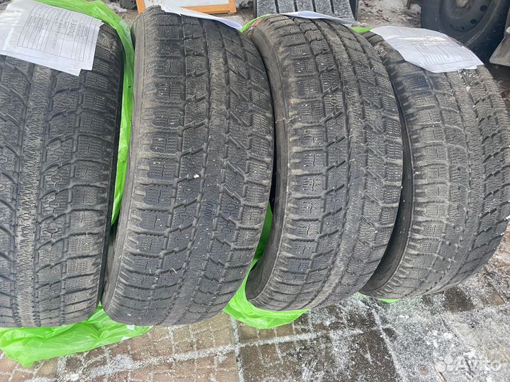 Toyo Observe GSi-5 235/50 R18