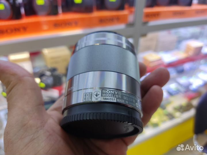 Sony E 50mm 1.8 OSS S№1880357 Silver