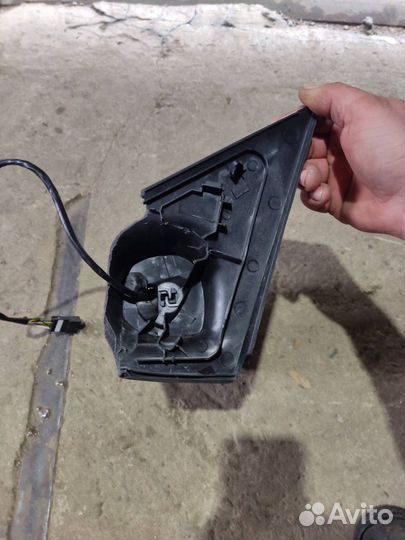 Зеркало правое Renault Sandero 2 2018-2022