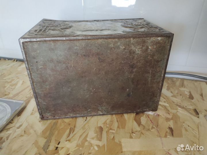 Жестяная коробка старинная банка 1917