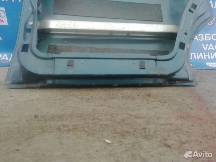 Задняя правая дверь Audi 80 b4