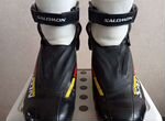 Профессиональные лыжные ботинки Salomon RS карбон