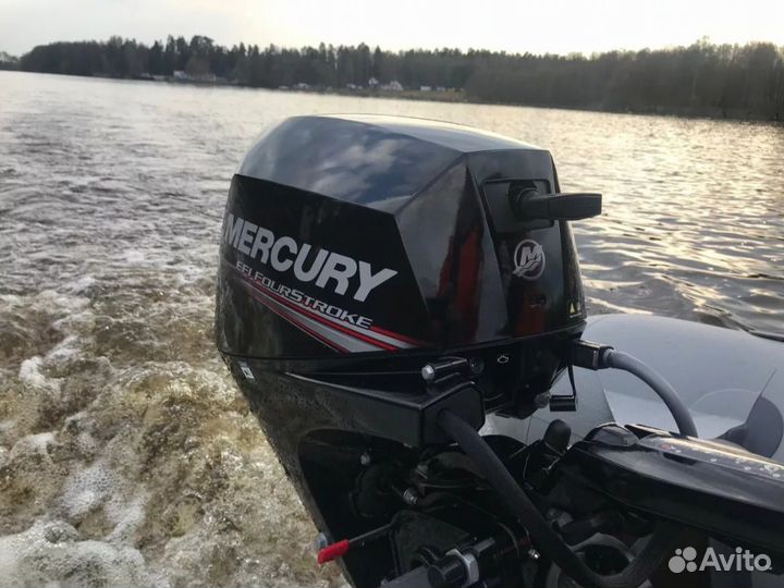 Продам лодочный мотор Mercury F20 EFI