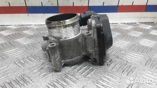 Дроссельная заслонка дизельная volkswagen passat B7 (7AG35BQ01)