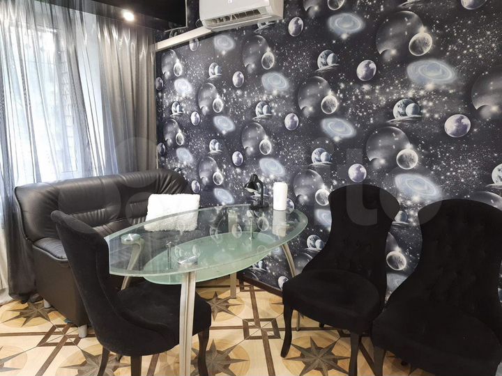 2-к. квартира, 73 м², 2/10 эт.