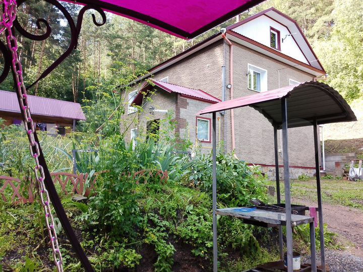 Комната 9 м² в 2-к., 2/2 эт.