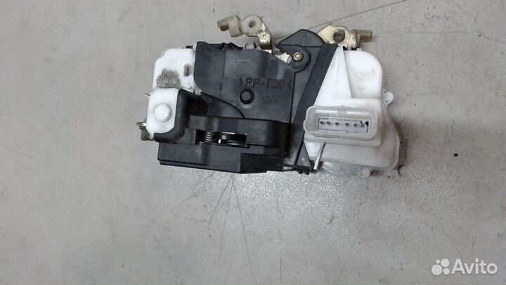 Замок двери Citroen C5, 2002