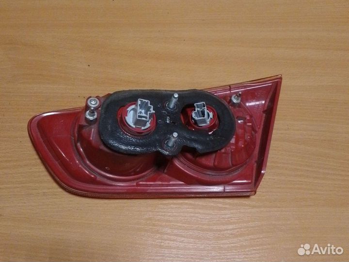 Фонарь В Крышку Багажника Mitsubishi Lancer 10