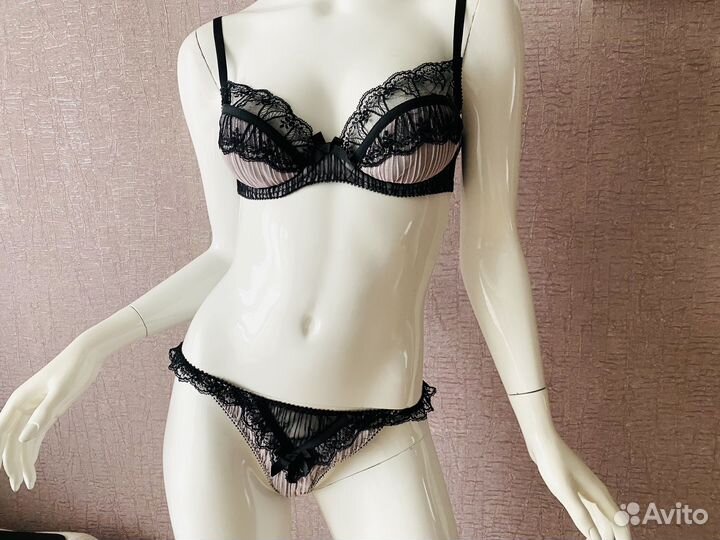 Комплект белья Agent Provocateur Fifi размер 75 С