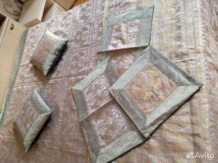 Покрывало на кровать