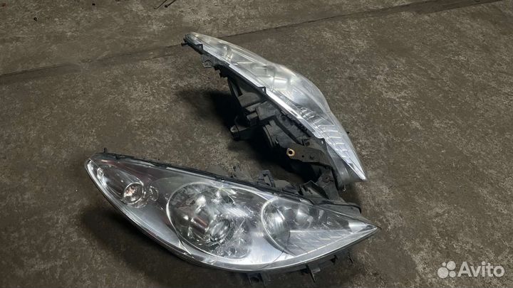 Передние фары Peugeot 307 рест