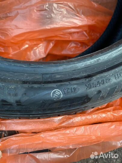 Habilead HF330 8/35 R18 89Y