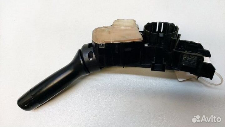 Переключатель поворотов подрулевой Toyota Camry