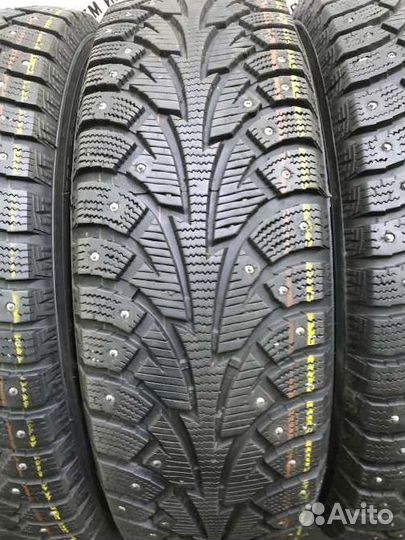 Hankook Winter I'Pike 215/65 R17 98T