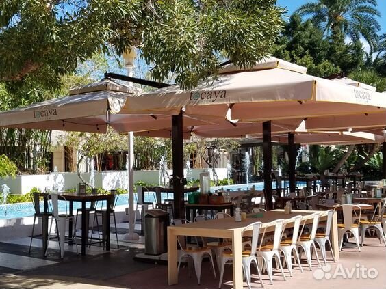 Зонт многокупольный для кафе