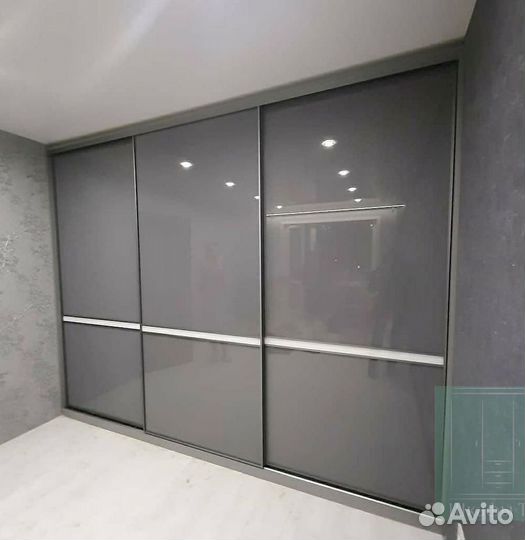 Шкаф двухстворчатый