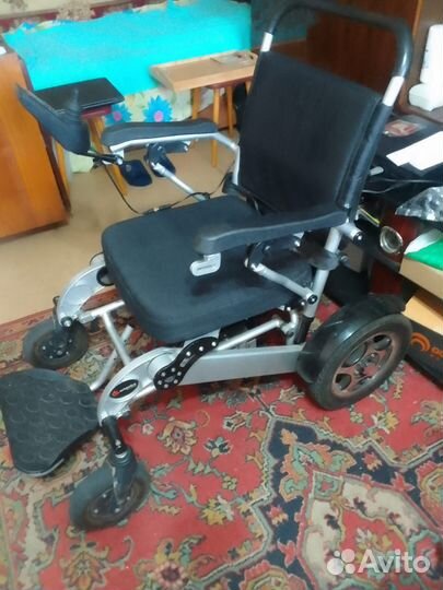 Продаю инвалидную коляску