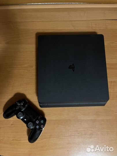 Sony playstation 4 PS4 slim 1tb