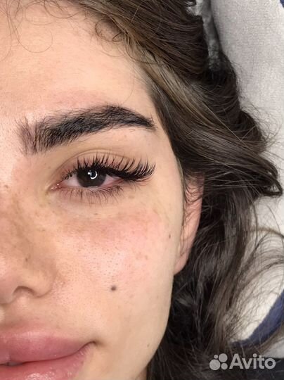 Наращивание ресниц с выездом на дом или в салоне