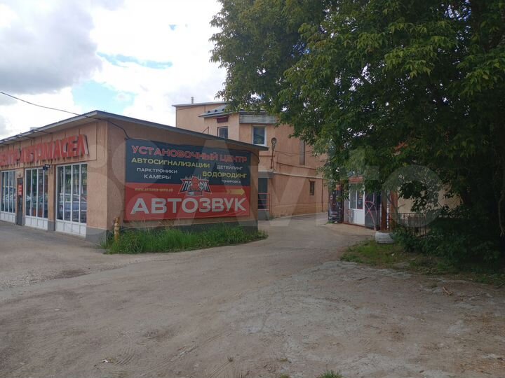 Гараж, > 30 м²