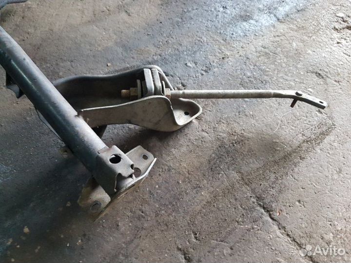 Балка подвески передняя Toyota Town Ace CR27 2CT