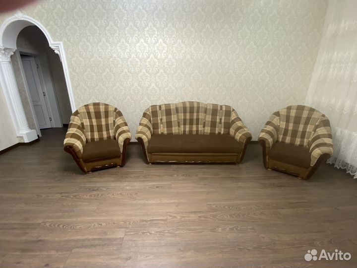 Комплект мягкой мебели 