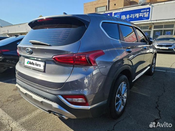 Hyundai Santa Fe 2.0 AT, 2019, 77 000 км