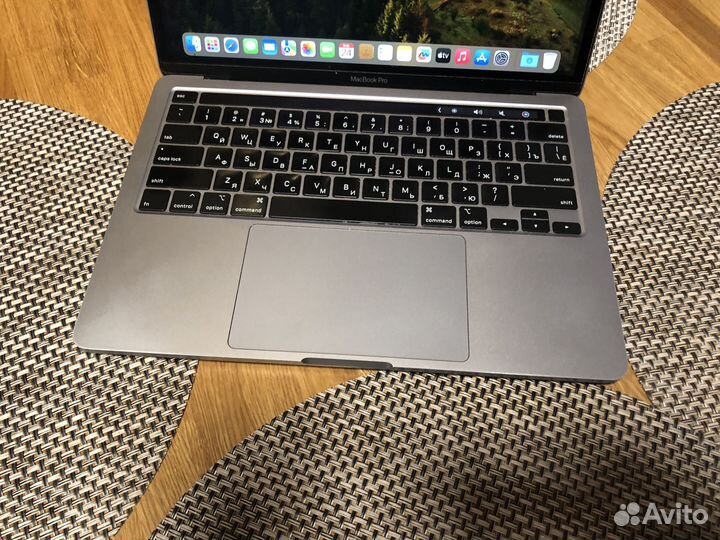 Apple macbook pro 2020