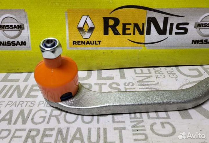 Наконечник рулевой тяги правый Nissan Terrano 3