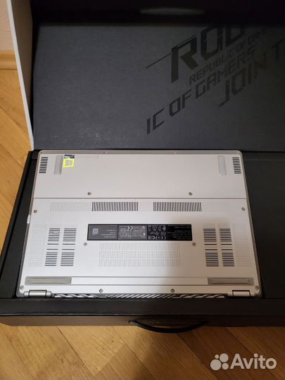Asus rog zephyrus g14