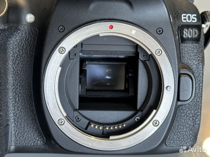 Фотоаппарат Canon 80D Canon Body