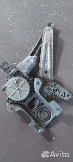 Стеклоподъёмник задний левый на Mitsubishi Lancer