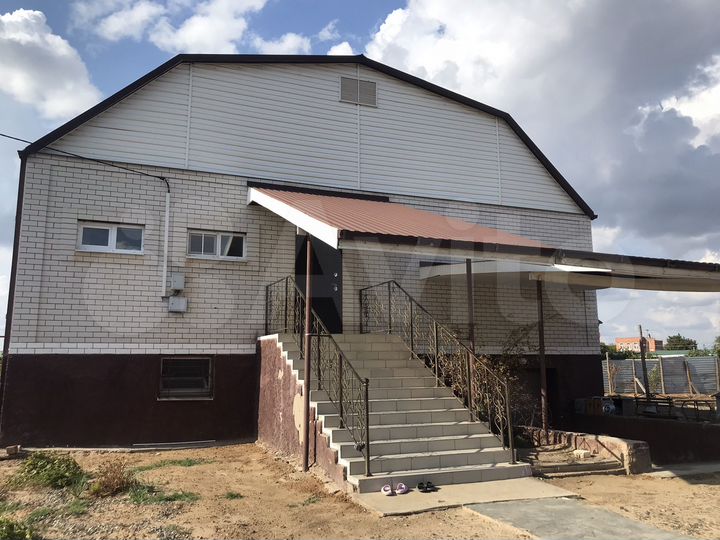 Дом 170 м² на участке 13,5 сот.